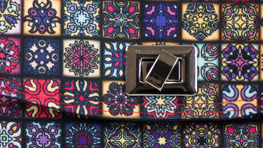 Jak zamocować zapięcie przekręcane w torebce - tutorial